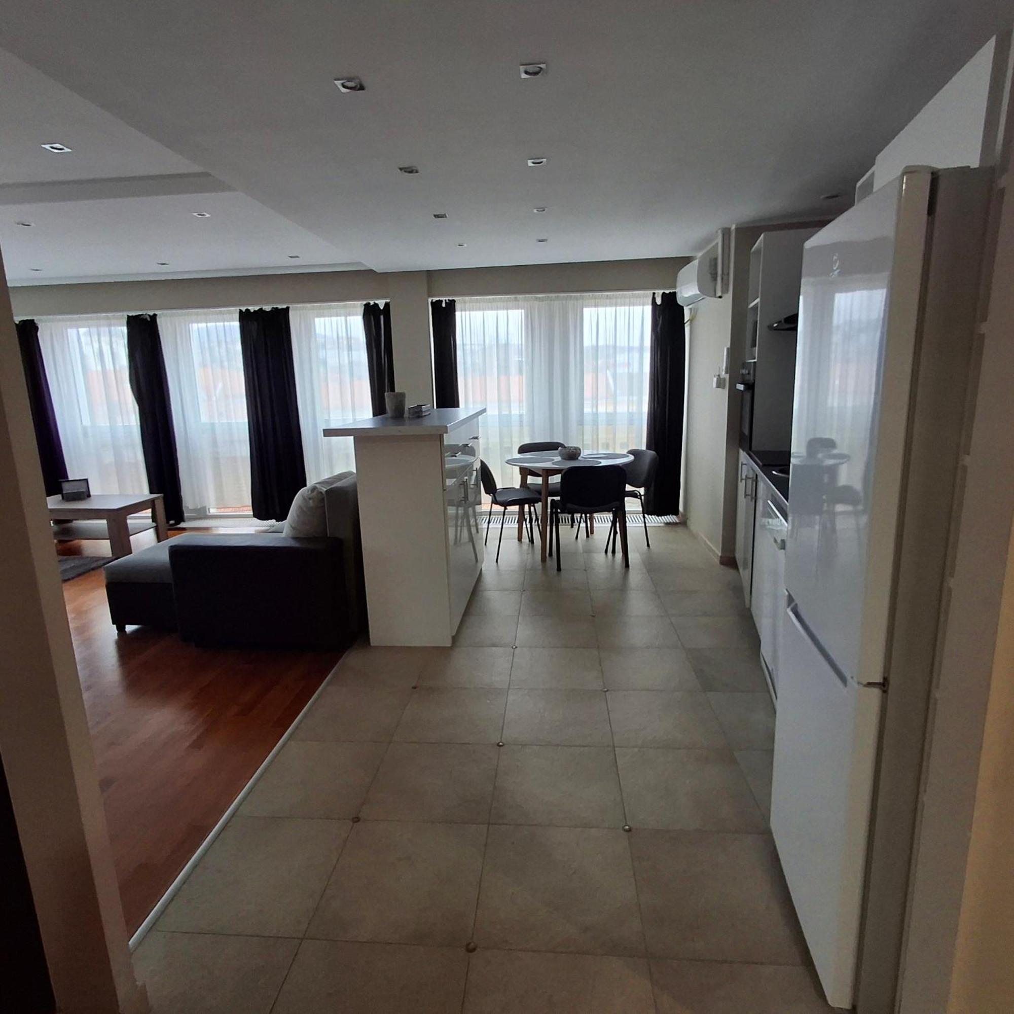 Unicorniselit Apartmanok Eger Bagian luar foto