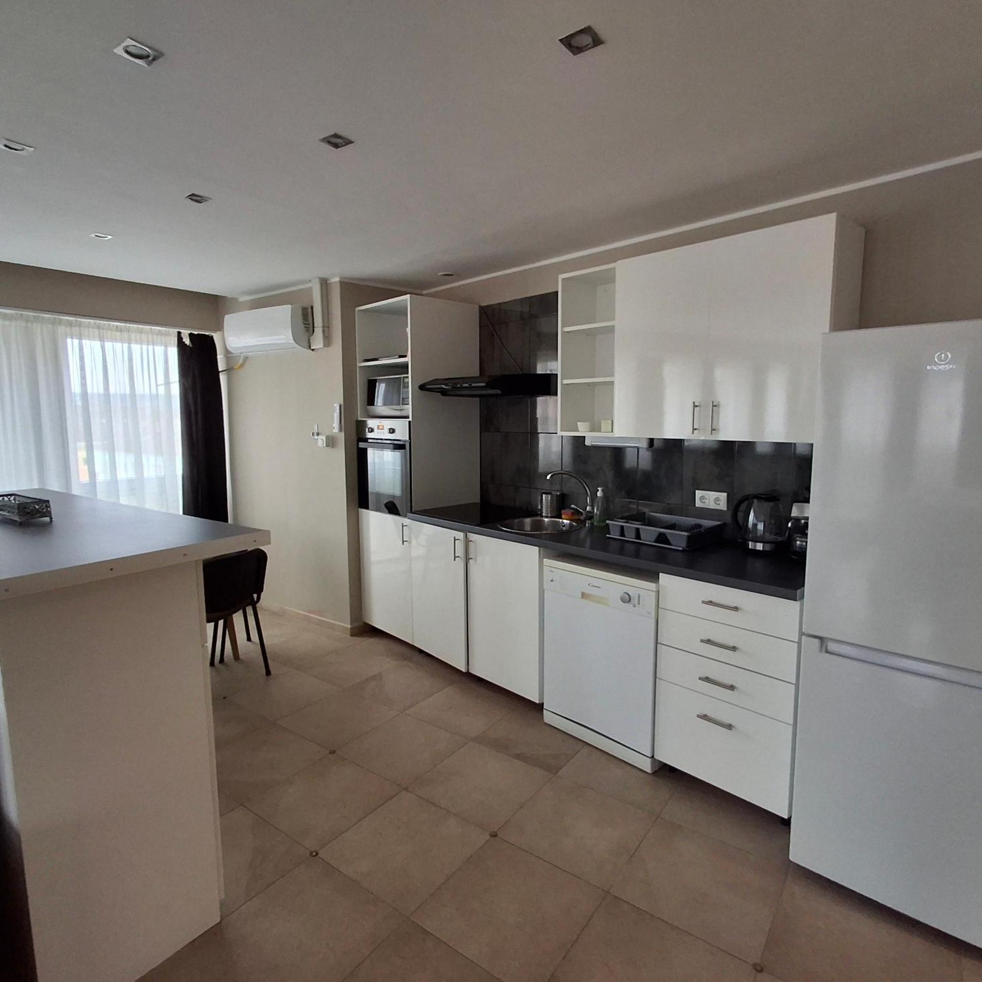 Unicorniselit Apartmanok Eger Bagian luar foto